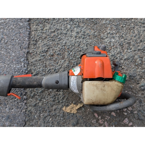 38 - HUSQVARNA 325HE4 HEDGE TRIMMER IN WORKING ORDER