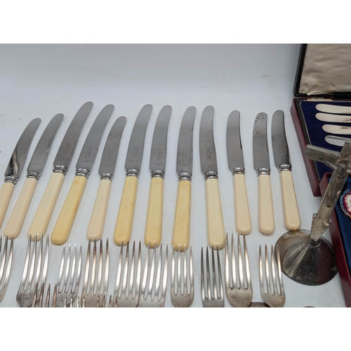 116 - Quantity Of Plated Ware and Cutlery Good Amount of A1 Plate De Mont Forte Inclunding 1 Silver Spoon.... 