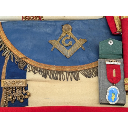 217 - Masonic Interest - Masonic Aprons x 3, Cuffs, Founders Jewel Etc From Lodge Al Itahad Along With Ste... 