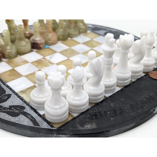 262 - Onyx and Slate Complete Vintage Circular Chess Set in the colours White and Jade