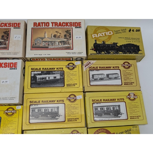 316 - Group (12) Ratio Trackside N Gauge Railway Kits - All Appear New - Johnson 2.4.0 Has Parts Off Sprue