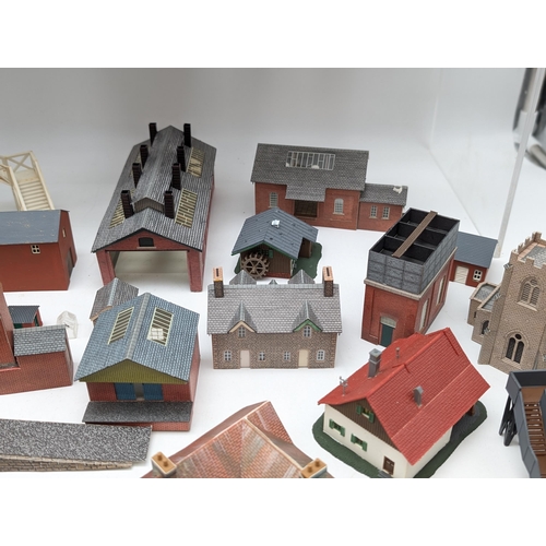 323 - Large Group Cardboard / Plastic Model Houses For Scenery / Modelling Etc - All Appears Good Conditio... 