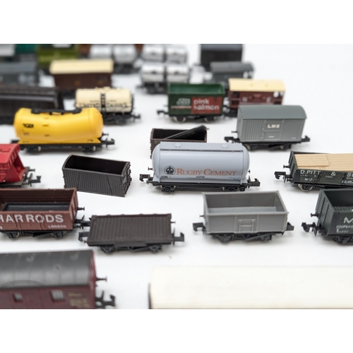 333 - Huge Bundle N Gauge Rolling Stocks, Wagons, Carriages Etc, Lima, Peco, Farish Etc - Most Good Condit... 