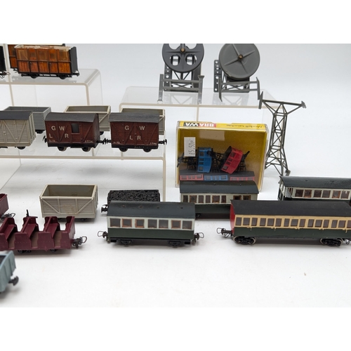 340 - Bundle Rolling Stock, Wagons Etc As Seen, Some for Repair