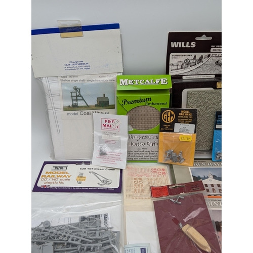 384 - Good Quantity New Model Railway Scenery, Kits Etc Coal Mine Kit Plus More