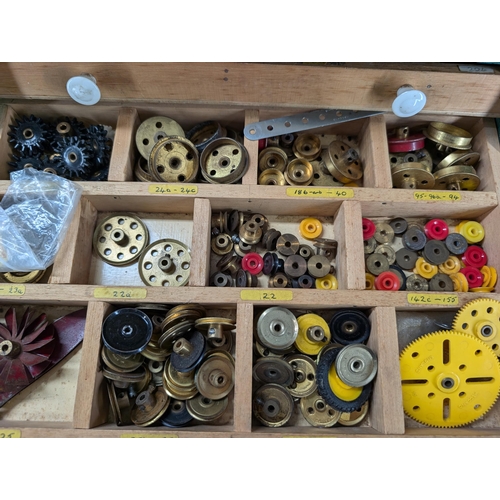 420 - Meccano - Excellent Large Vintage Cabinet Full Of Vintage Meccano Appears to be 40s Onwards - Some H... 