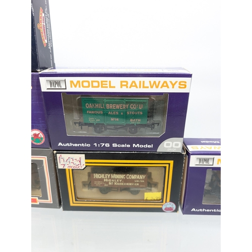 434 - 6 Good OO Gauge Wagons - Boxed and In Excellent Condition Dapol Etc