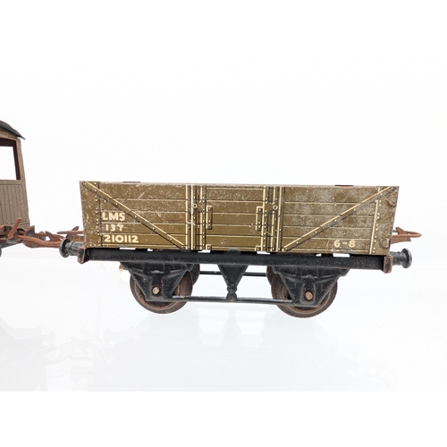 439 - Hornby O Gauge Meccano / Hornby Tinplate Wafons 210112 Plank Wagon & Goods Brake Van - Fair Conditio... 