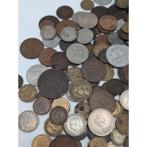 522 - Good Quantity World Currency Some Silver Noted, Threepence Plus Many More