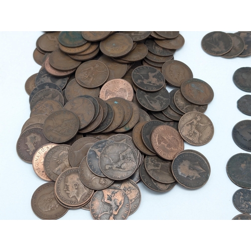 523 - Large Quantity UK Pre Decimal, Pennies / 1/2 Pennies. To Include Large Bundle Victoria, 4 Carthwheel... 