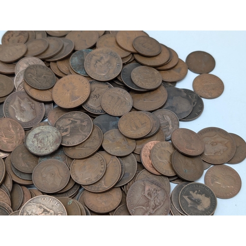 534 - Large Quantity of George and Victoria Half Pennies and Pennies Aprox 3kg