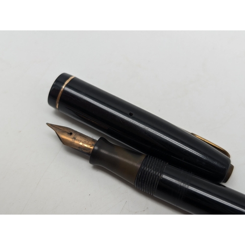 553 - Excellent Pen Bundle, Parker Vacumatic From the 40s, Sheaffer, Etc 3 With 14ct Nibs