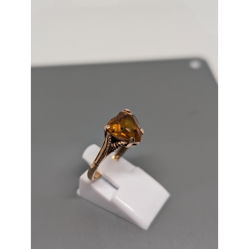 569 - 9ct Gold Heart Cut Citrine - 3.62g Hallmarked Appx Size O