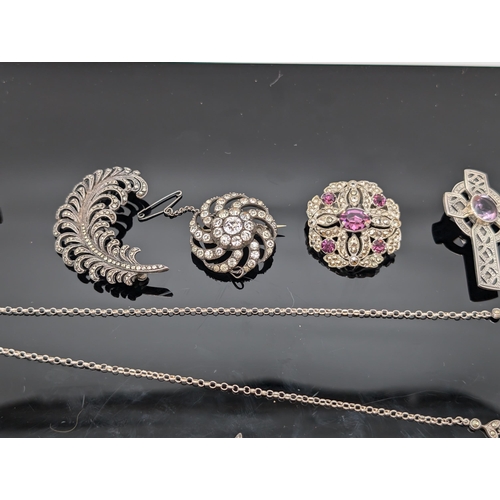 610 - Excellent Mostly Antique Silver Brooches, Good Amount Of C1930s Marcasite, Amethyst, Etc Excellent B... 