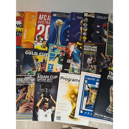 128 - World Cup / Euros - Programmes Most Vintage