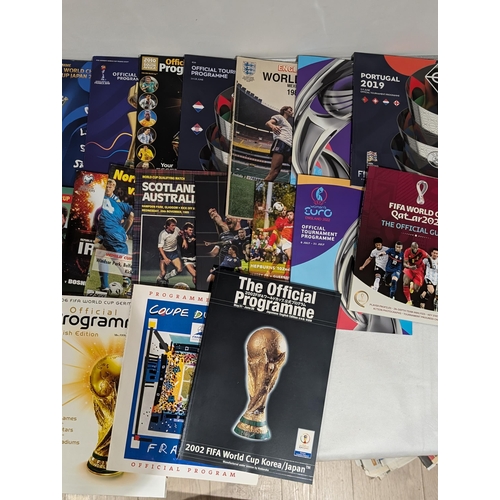 128 - World Cup / Euros - Programmes Most Vintage