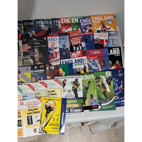 133 - Cricket - Very Good Vintage Bundle Programmes Covering Several Decades