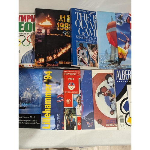 162 - Olympics - Vintage To Modern Hardbacks, Programmes Reports Good Bundle