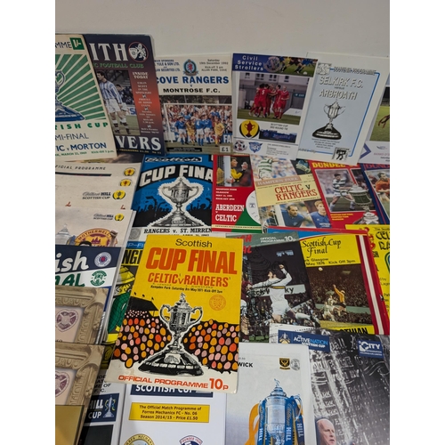 205 - Scottish Cup Programmes - Lots Here ! Finals Etc..