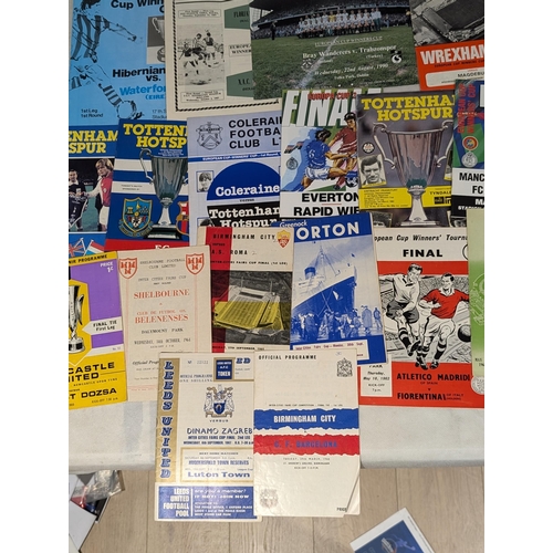 220 - Cup Winners Cup - Good Selection Programmes - 60s Onwards Notably 1965 Munich 1860 V West Ham Nice C... 