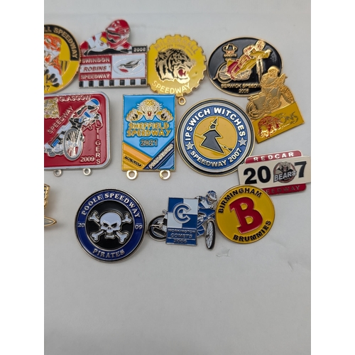 256 - Good Quantity Speedway Badges, Some Unusual Ones.