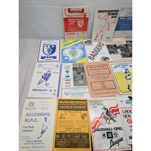 284 - Qty (30) Vintage Non League programs - Scarce Examples Included