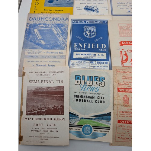 303 - Group (15) Mostly 1950s Football Programs, FA Cup, Etc Some Unusual Ones, Burnley, Wisbech Town, Dag... 