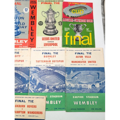 323 - Good Group 12 FA Cup Finals Programmes - 1950s/60s Overall Condition Fair/Good Foxing, Rusty Staples... 