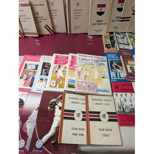 409 - 68 Volumes - 1946-2010 Somerset County Cricket Yearbooks Plus 2010-2019 Almanac Plus Good Condition ... 