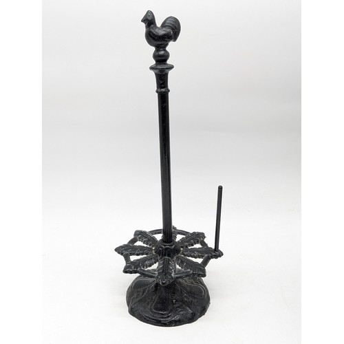 94 - Attractive Cast Iron Kitchen Egg Holder / Kitchen Roll Holder With Chicken Motif