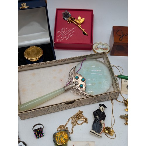 218 - Mixed Group Collectables, Including Trinket Pots, Jewellery, Magnifying Glass, Brooch's Plus Loads M... 