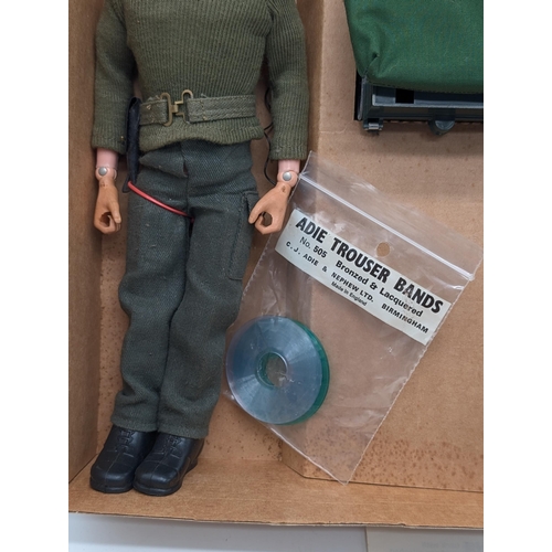 306 - Palitoy Action Man 'Field Commander and Field Radio', within its original box Overall Appears Good, ... 