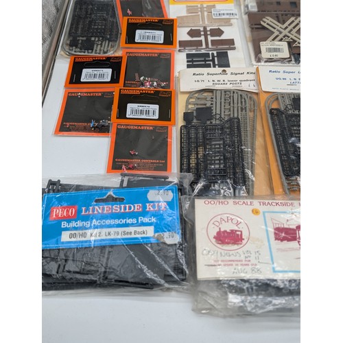 405 - Good Mostly Sealed N Gauge Bundle Accessories, Peco, Gaugemaster, Wills,  KRS, Loads Here !