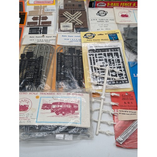 405 - Good Mostly Sealed N Gauge Bundle Accessories, Peco, Gaugemaster, Wills,  KRS, Loads Here !