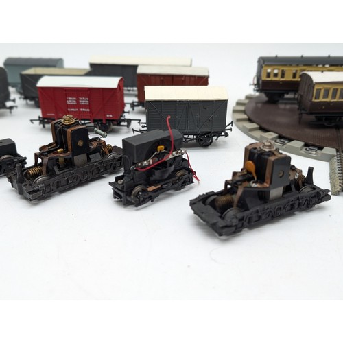 406 - Model Train Interest, Group AF Wagons Etc Plus, 5 Motors (Untested) Turntable Etc