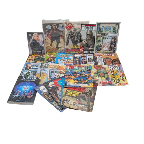 440 - Vintage Dr Who Comic / Reference Bundle Plus 5 Blakes 7 Comics - All Generally in Good Order