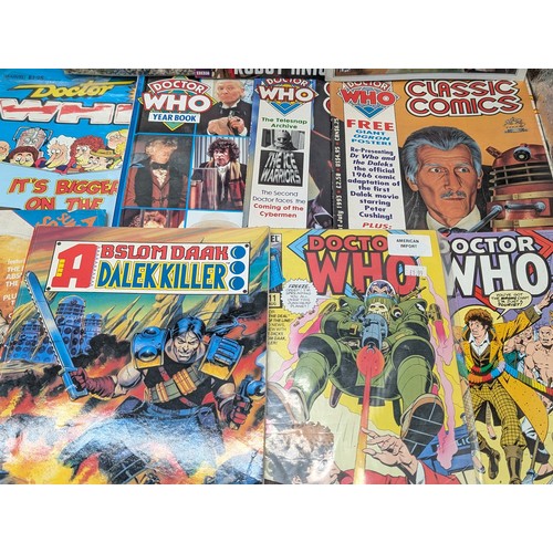 440 - Vintage Dr Who Comic / Reference Bundle Plus 5 Blakes 7 Comics - All Generally in Good Order