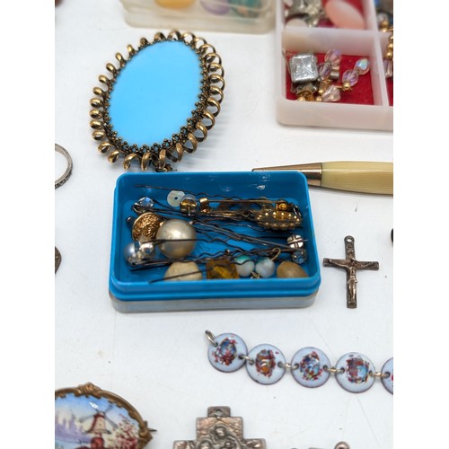 478 - Eclectic Group Mixed Vintage Jewellery, Some 9ct Gold Noted, Small Gold Cameo, 9ct Earings, Brooches... 