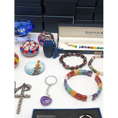 489 - Good Group New and Boxes Shipton & Co Stone Jewellery and ornament Bundle All With Original Boxes