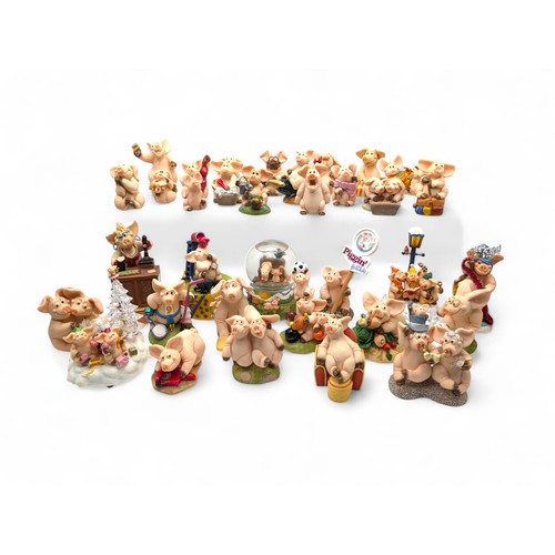 200 - A Large Group of Unboxed Piggin Figures, All In Excellent Condition