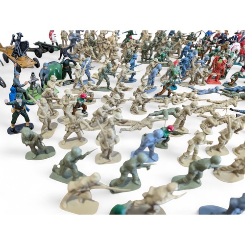 386 - Large Group Toy Soldiers, Cowboys Etc