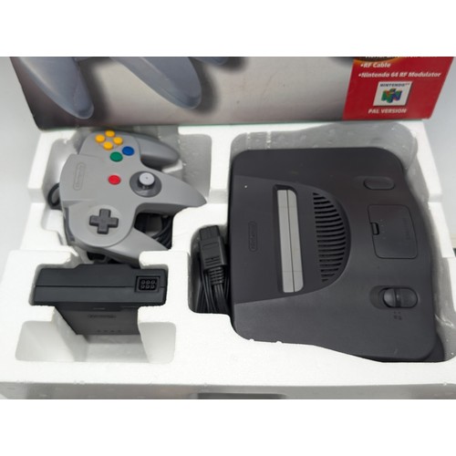 347 - Excellent Boxed With All Internal Packaging Nintendo 64 Games Console With All Cables, Instructions ... 