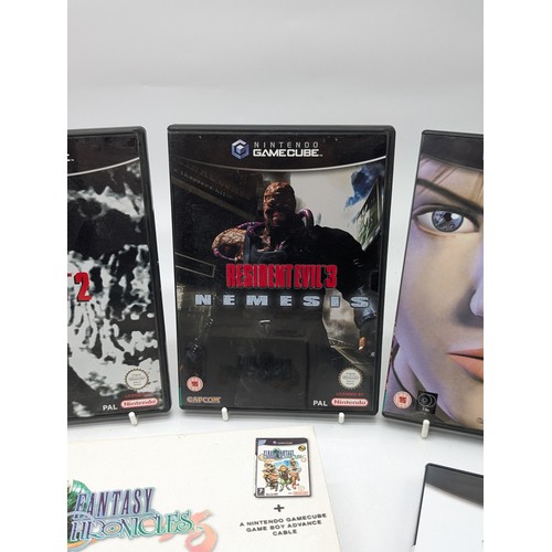 363 - Gamecube Vintage Game Bundle - Resident Evil 1,2,3, Code Veronica, Soulcaliber, Beyond Good and Evil... 