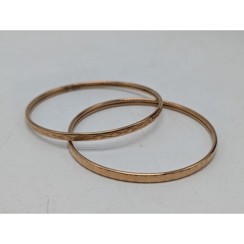 469E - Pair Attractive Vintage 9ct Gold Bangles - Hallmarked 6.7cm Diameter 8.61g