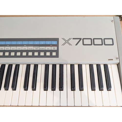 72 - Akai X7000 Sampling Keyboard 1980s Vintage Multitimbral Polyphonic Sampler