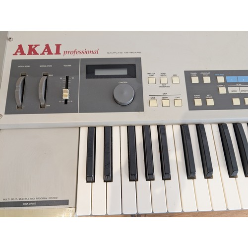 72 - Akai X7000 Sampling Keyboard 1980s Vintage Multitimbral Polyphonic Sampler