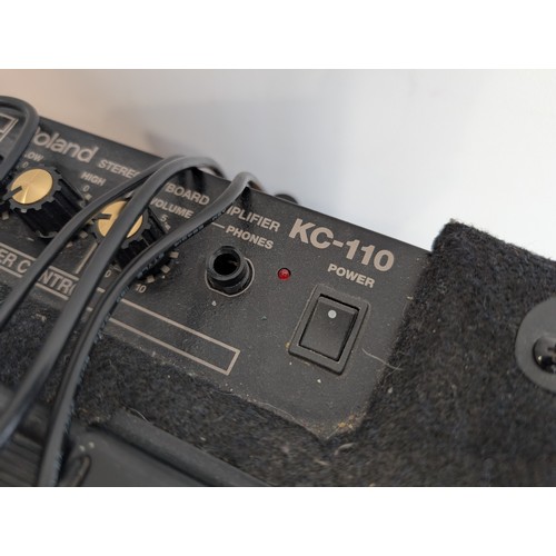 81 - Roland KC 110 Stereo Keyboard Amplifier