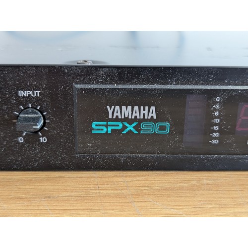 91 - YAMAHA SPX90 Digital Multi-Effects Sound Processor