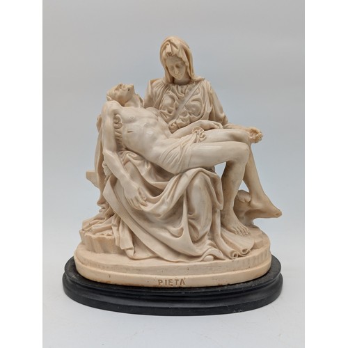 114 - Vintage Pieta A. Santini Mary Holding Jesus Statue 21cm
