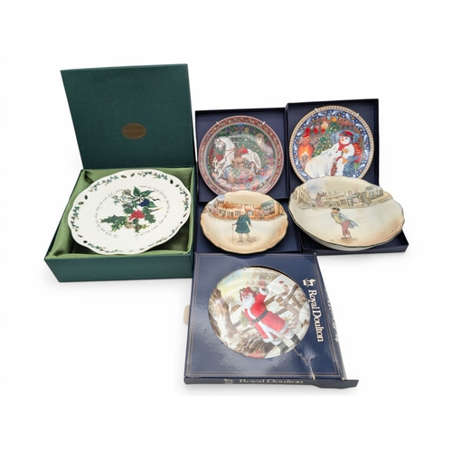 347 - Group of Collectors’ Plates, including Royal Doulton and Portmeirion  A mixed group of decorative co... 
